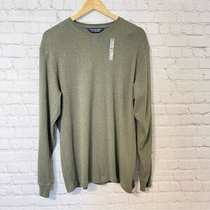 NWT Roundtree & Yorke Men’s Light Sweater/ Top